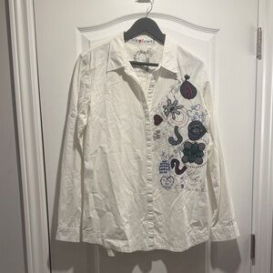 14-Desigual DAVINIA shirt, a white long-sleeved blouse 
embroidered